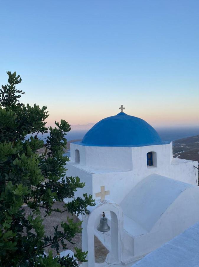 Windhouses Serifos المظهر الخارجي الصورة