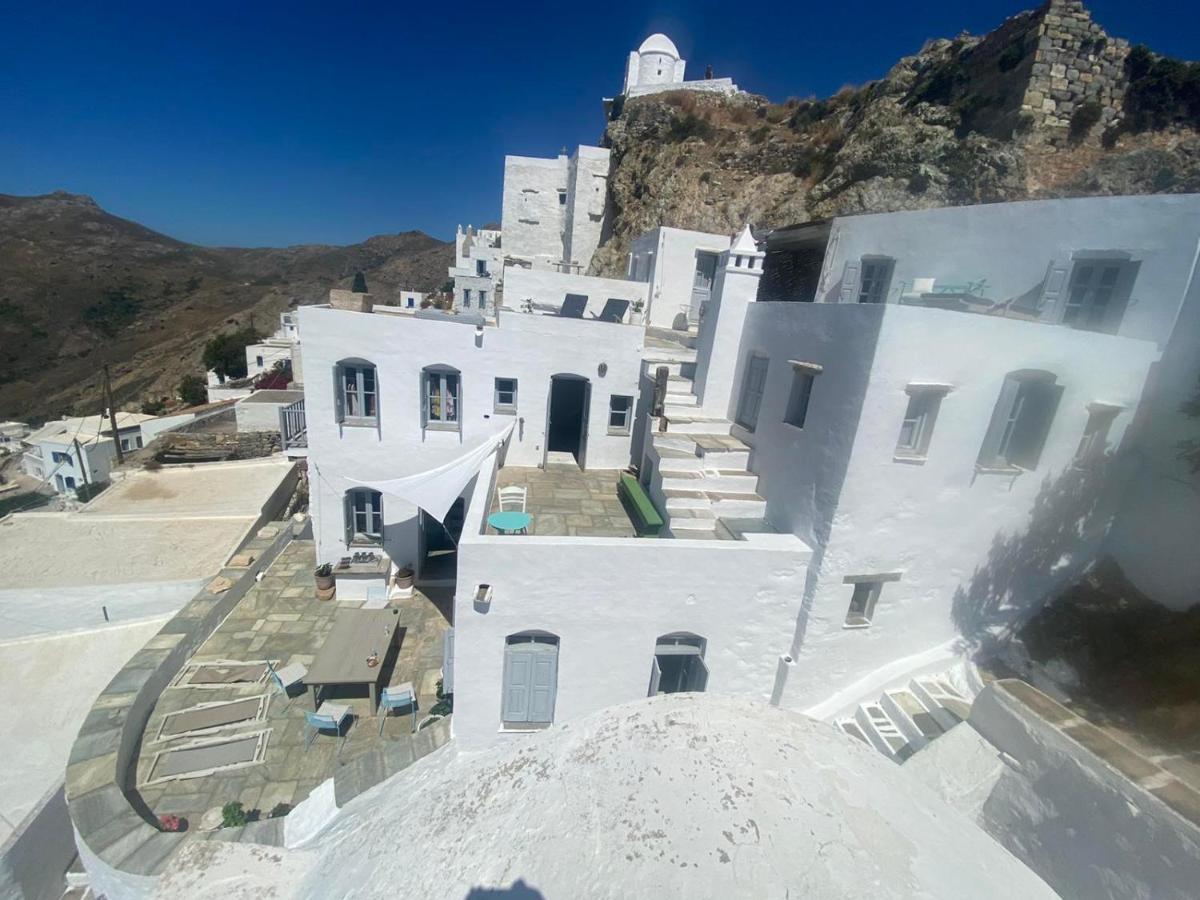 Windhouses Serifos المظهر الخارجي الصورة