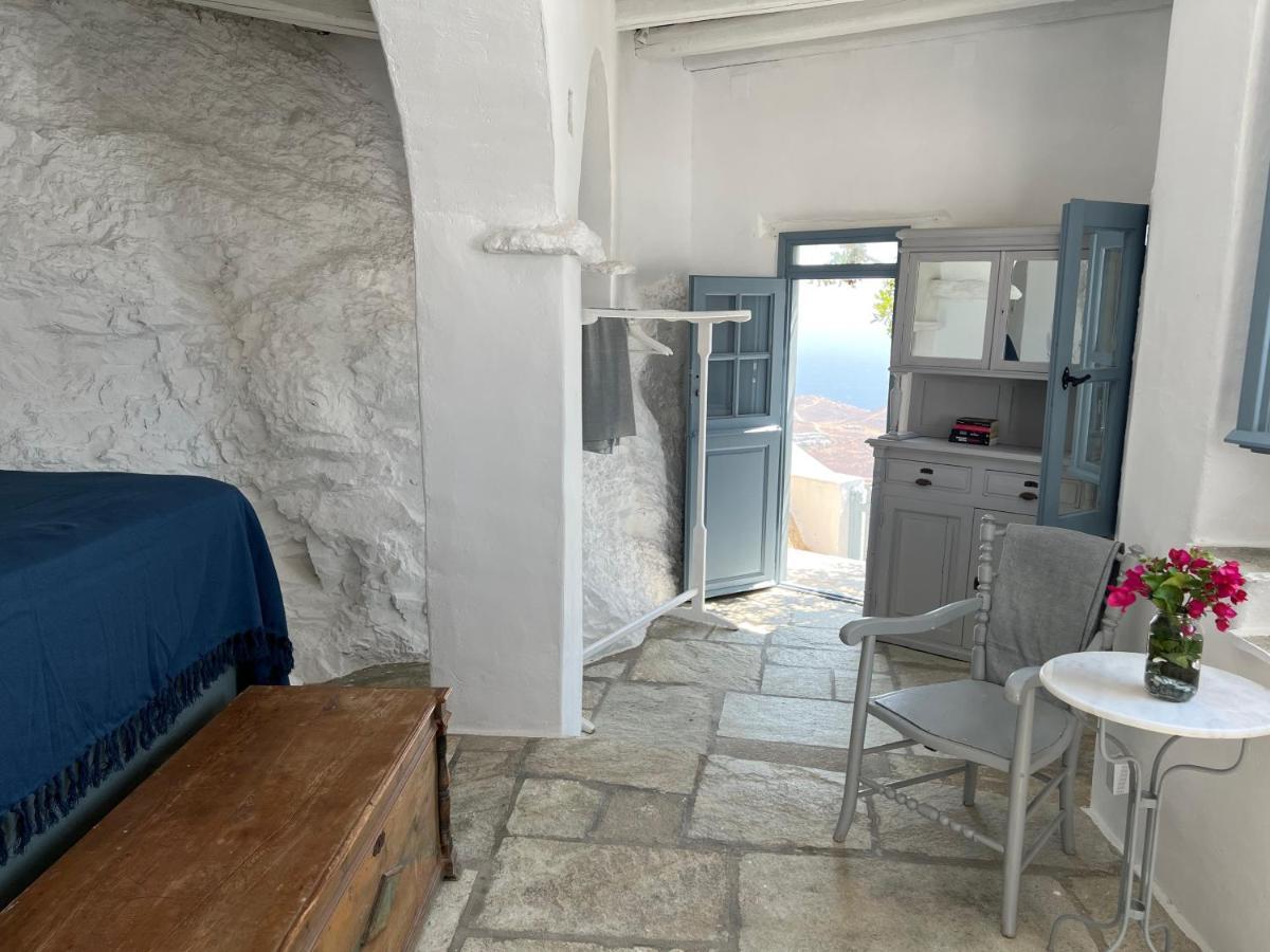 Windhouses Serifos المظهر الخارجي الصورة