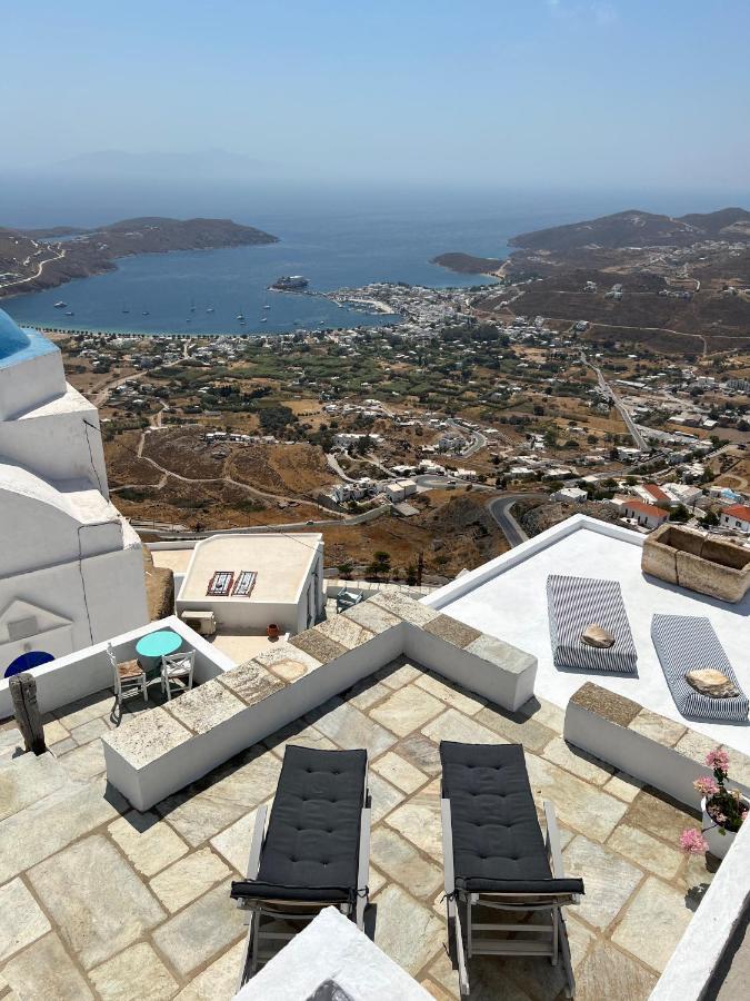 Windhouses Serifos المظهر الخارجي الصورة