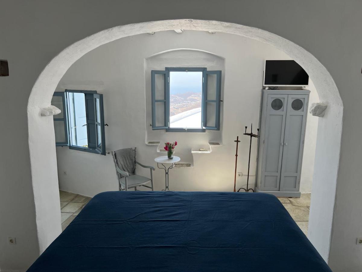 Windhouses Serifos المظهر الخارجي الصورة