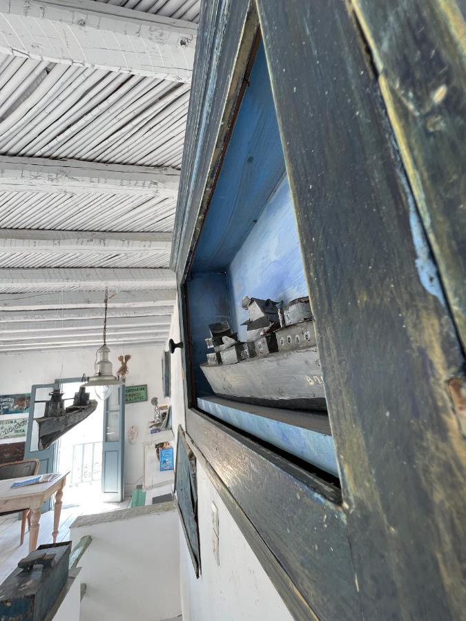 Windhouses Serifos المظهر الخارجي الصورة